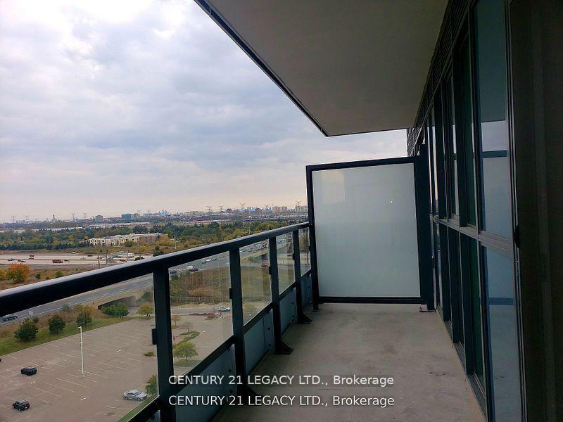 Photo 10 of Unit 1216, 60 Honeycrisp Crescent, Vaughan, Vaughan Corporate Centre — HOMEH