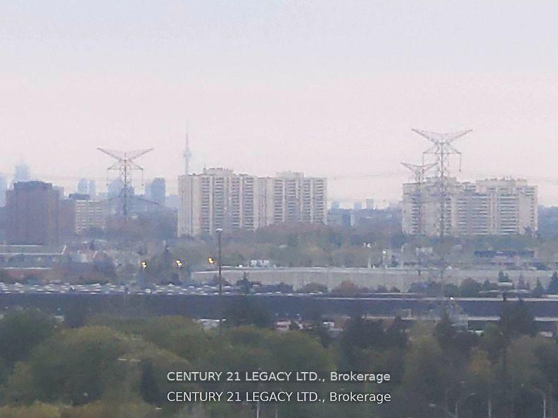 Photo 5 of Unit 1216, 60 Honeycrisp Crescent, Vaughan, Vaughan Corporate Centre — HOMEH