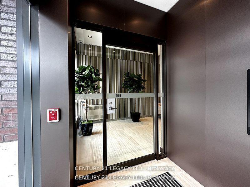 Photo 18 of Unit 1216, 60 Honeycrisp Crescent, Vaughan, Vaughan Corporate Centre — HOMEH