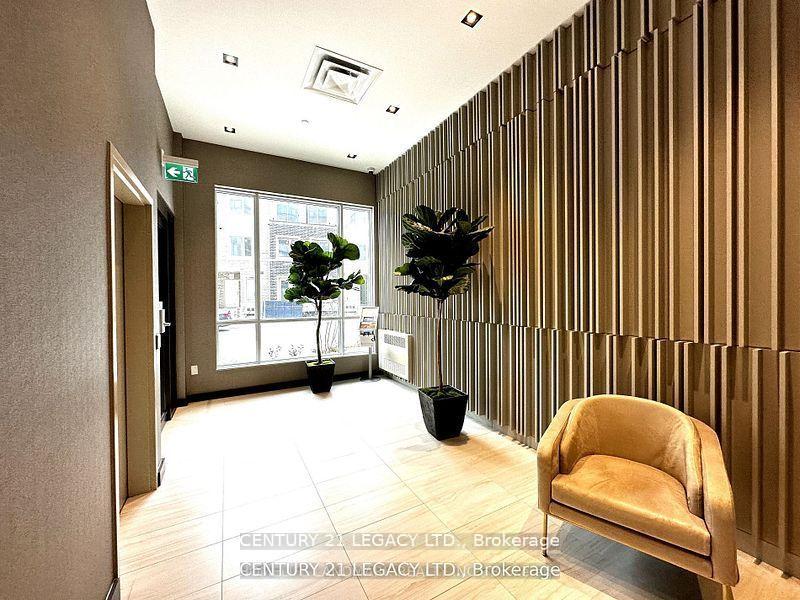 Photo 13 of Unit 1216, 60 Honeycrisp Crescent, Vaughan, Vaughan Corporate Centre — HOMEH