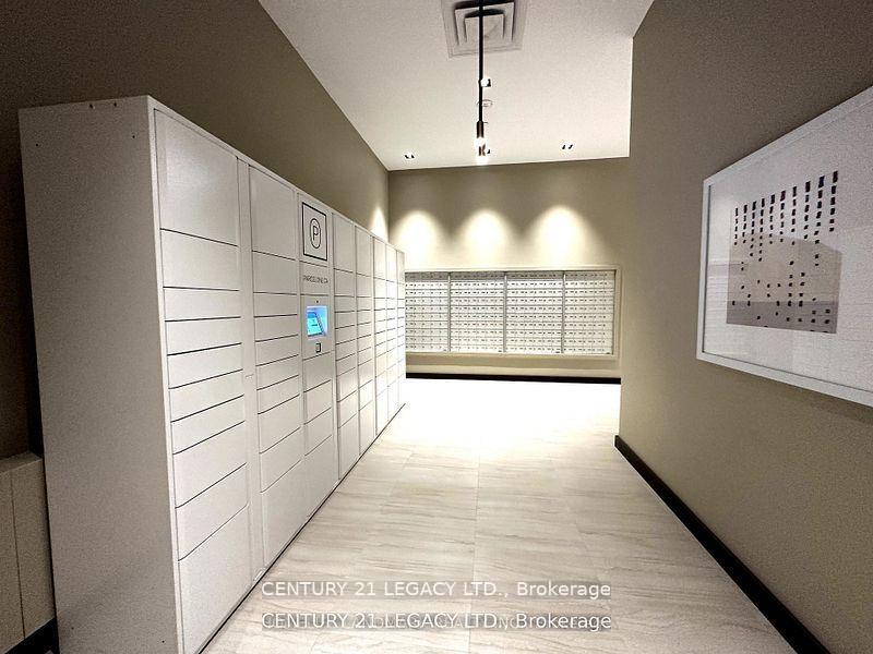 Photo 15 of Unit 1216, 60 Honeycrisp Crescent, Vaughan, Vaughan Corporate Centre — HOMEH