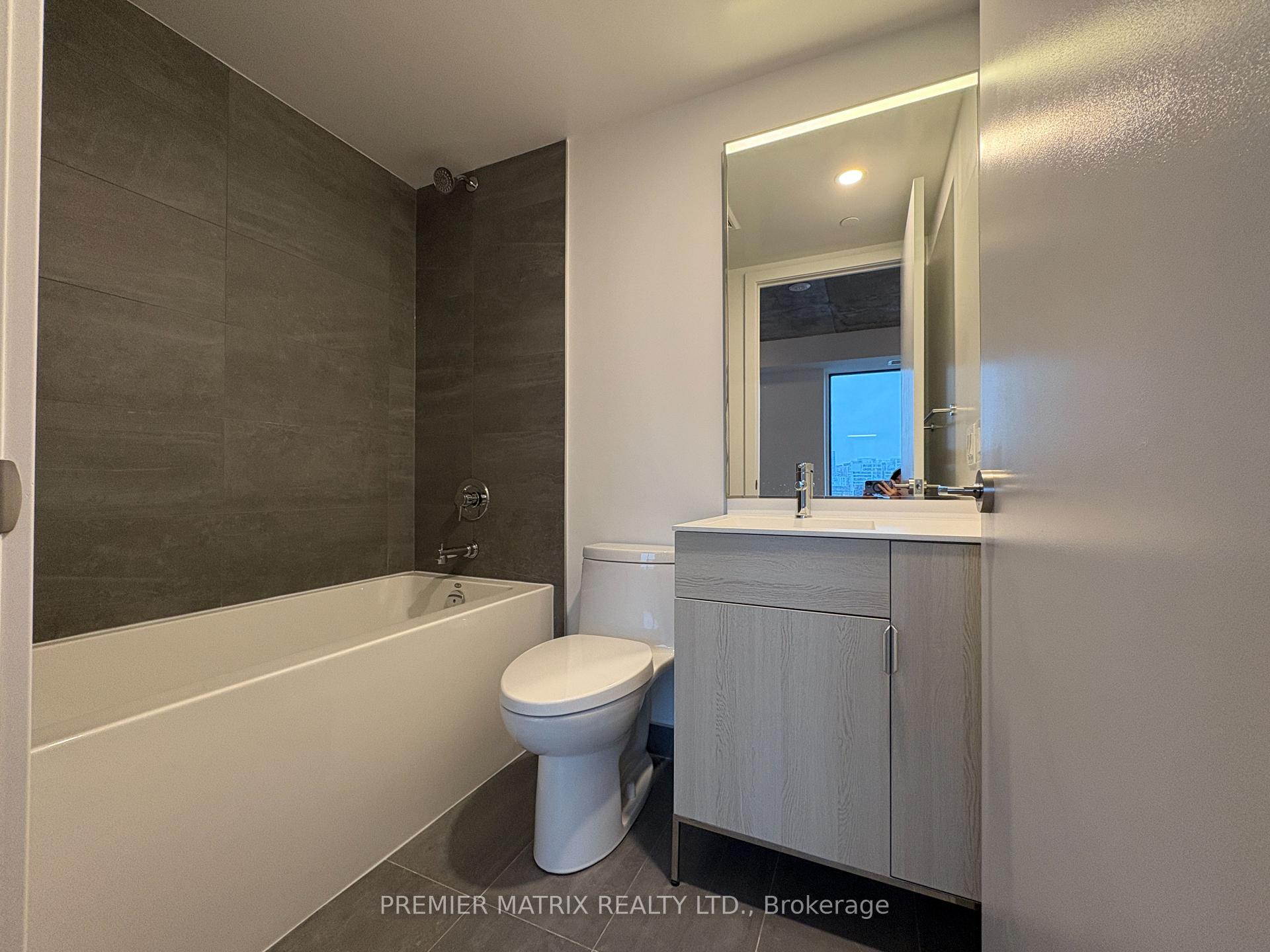 Photo 7 of Unit 811, 28 Eastern Avenue, Toronto, Moss Park — HOMEH