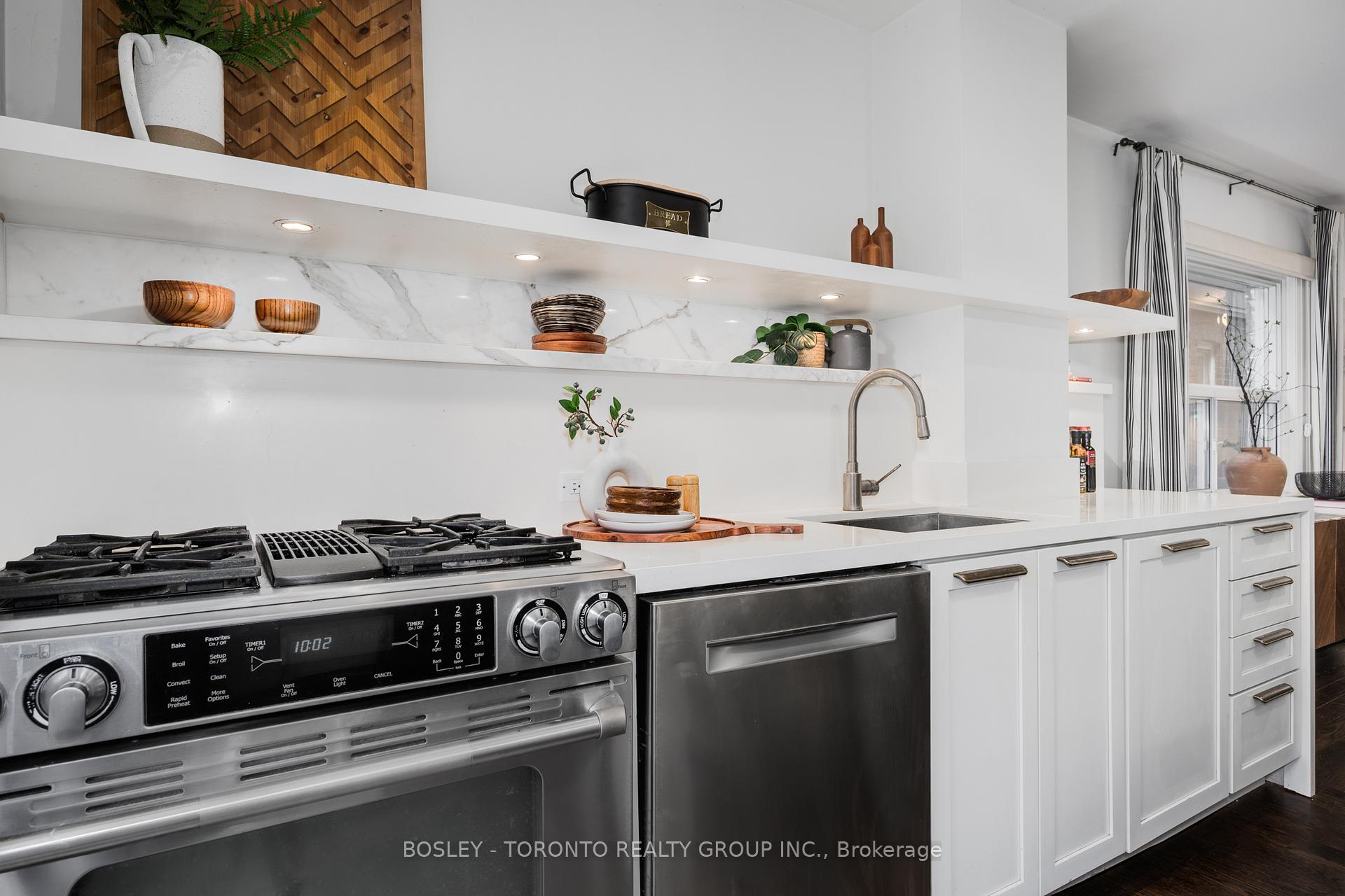 Photo 12 of 55 Kerr Road, Toronto, Greenwood-Coxwell — HOMEH