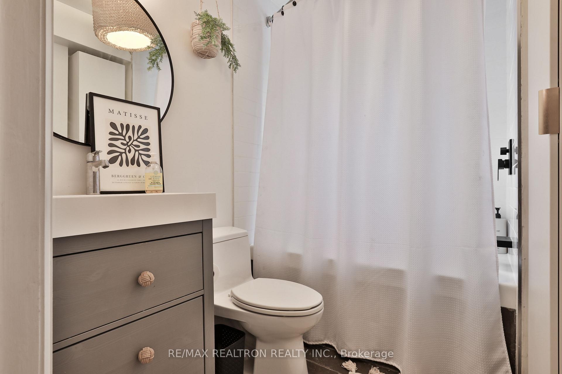 Photo 22 of 28 Muriel Avenue, Toronto, Danforth — HOMEH