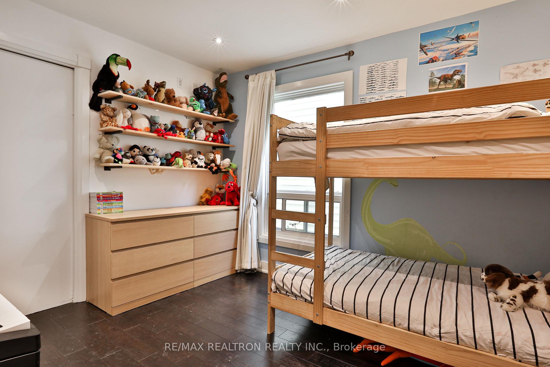 Photo 12 of 28 Muriel Avenue, Toronto, Danforth — HOMEH