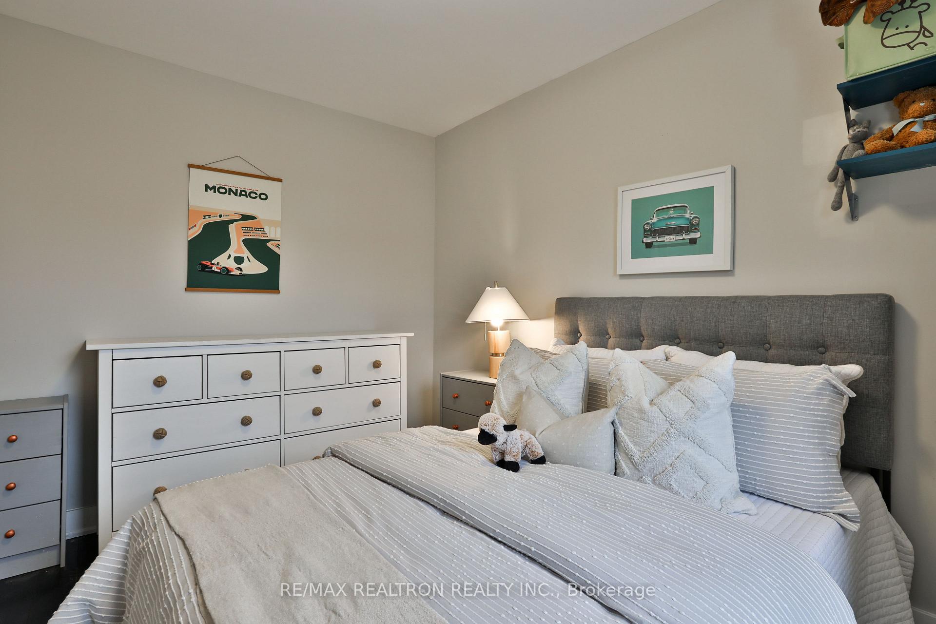 Photo 18 of 28 Muriel Avenue, Toronto, Danforth — HOMEH