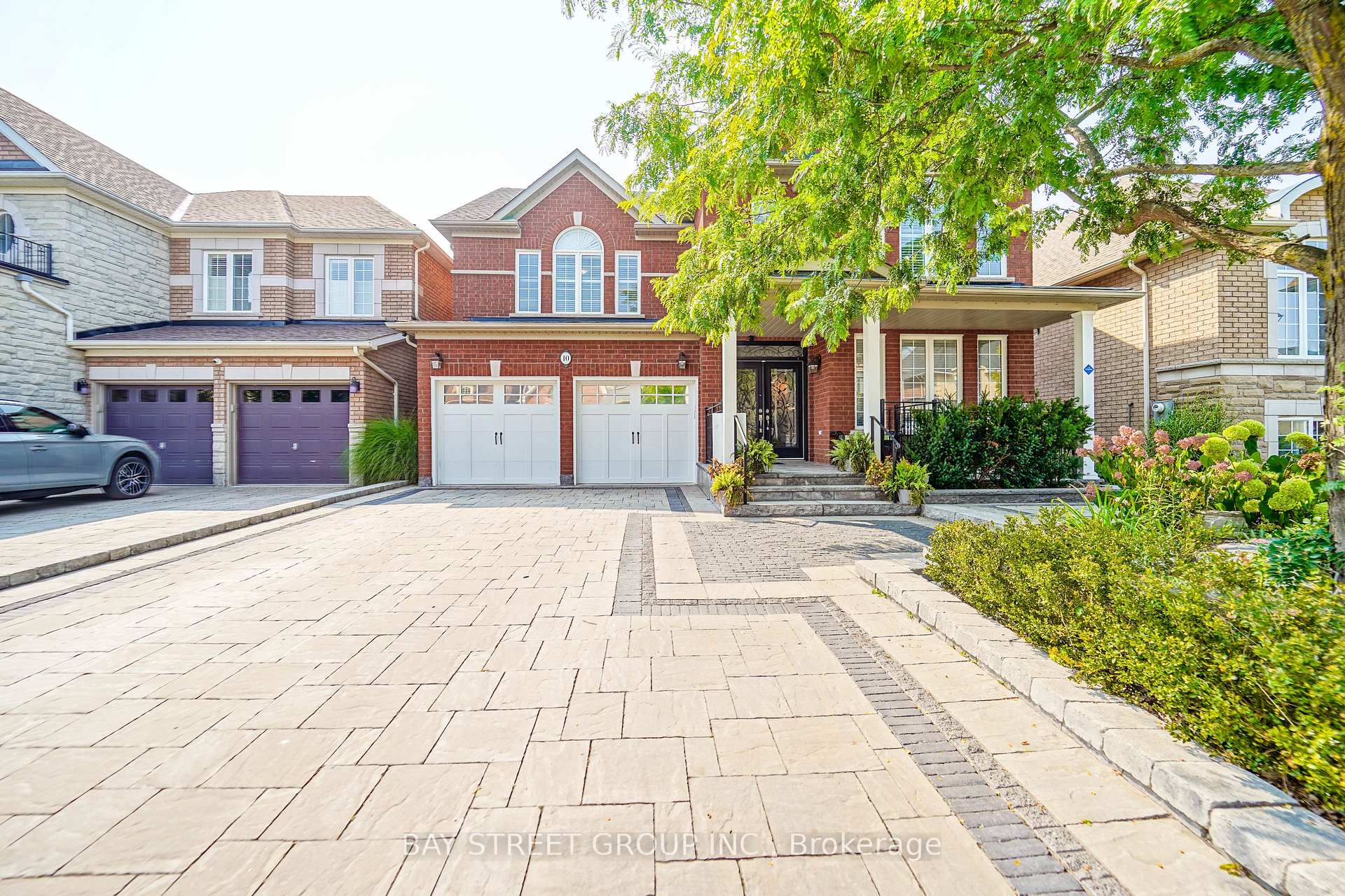 Photo 2 of 10 Morland Crescent, Aurora, Bayview Northeast — HOMEH