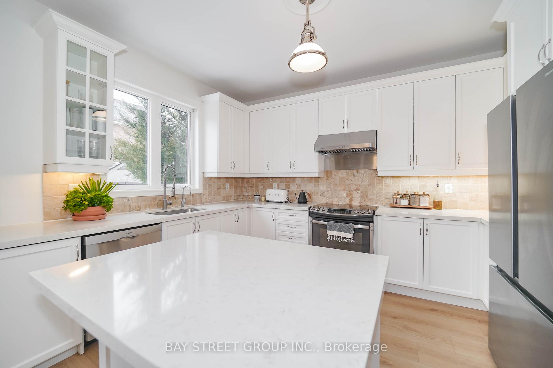 Photo 10 of 10 Morland Crescent, Aurora, Bayview Northeast — HOMEH