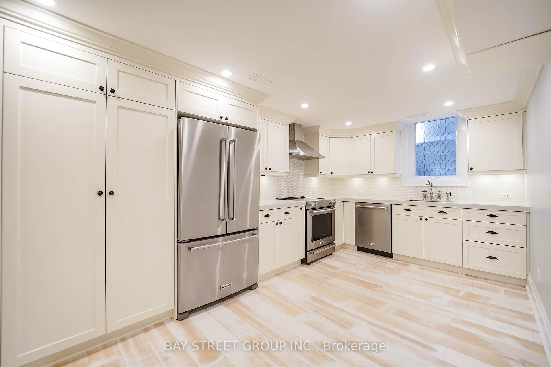 Photo 17 of 10 Morland Crescent, Aurora, Bayview Northeast — HOMEH
