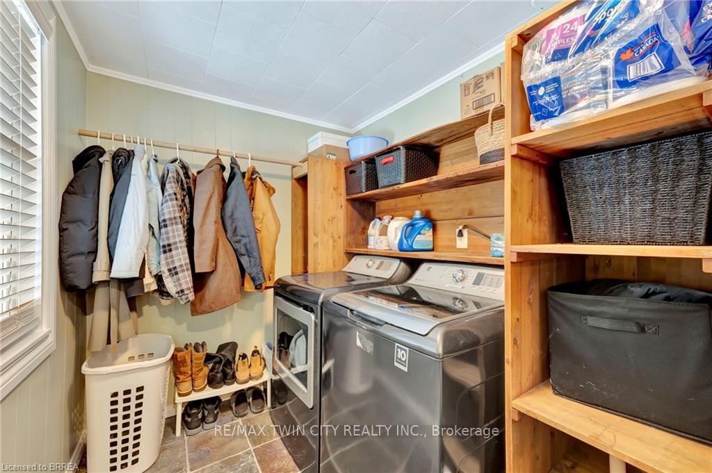 Photo 7 of 25 Barnabas Street, Hamilton, Lynden — HOMEH