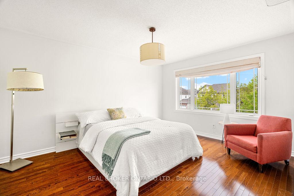 Photo 21 of 499 Paul Metivier Drive, Ottawa, Barrhaven - Strandherd — HOMEH