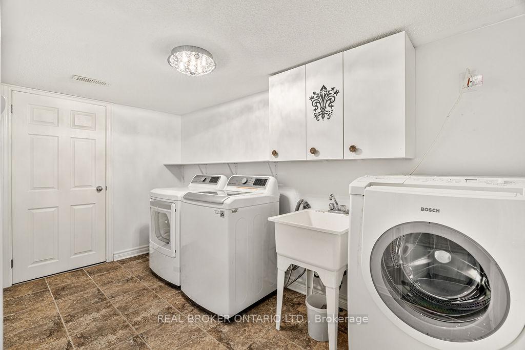 Photo 31 of 499 Paul Metivier Drive, Ottawa, Barrhaven - Strandherd — HOMEH