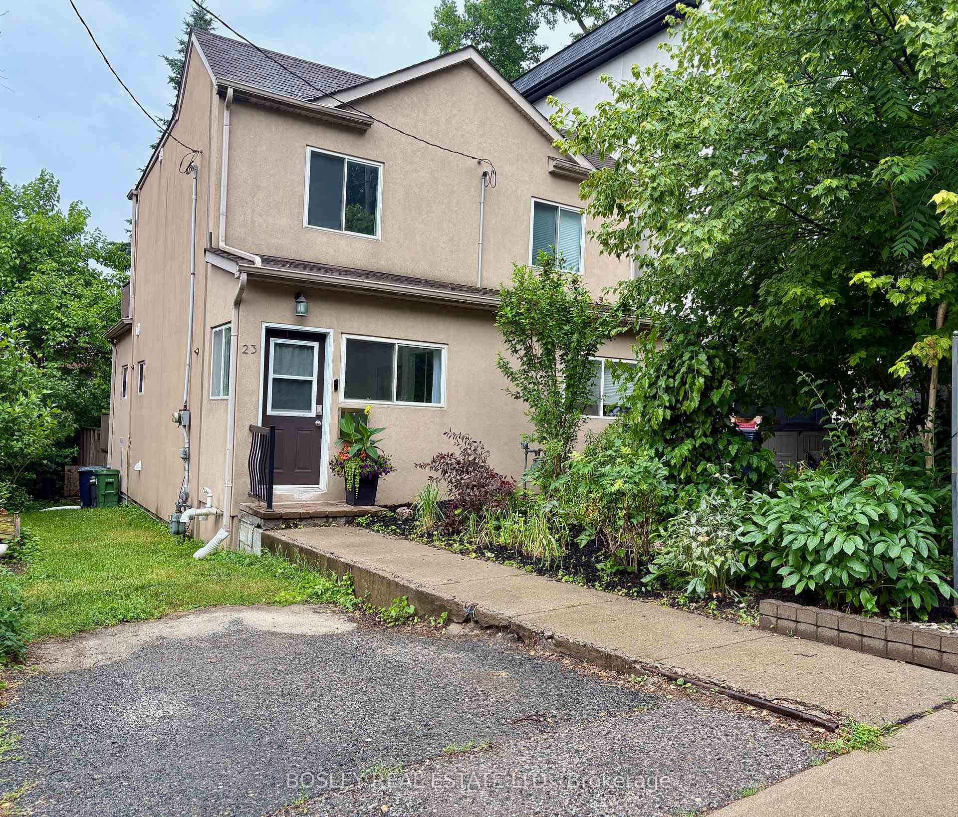 Front of 23 Ivy Avenue