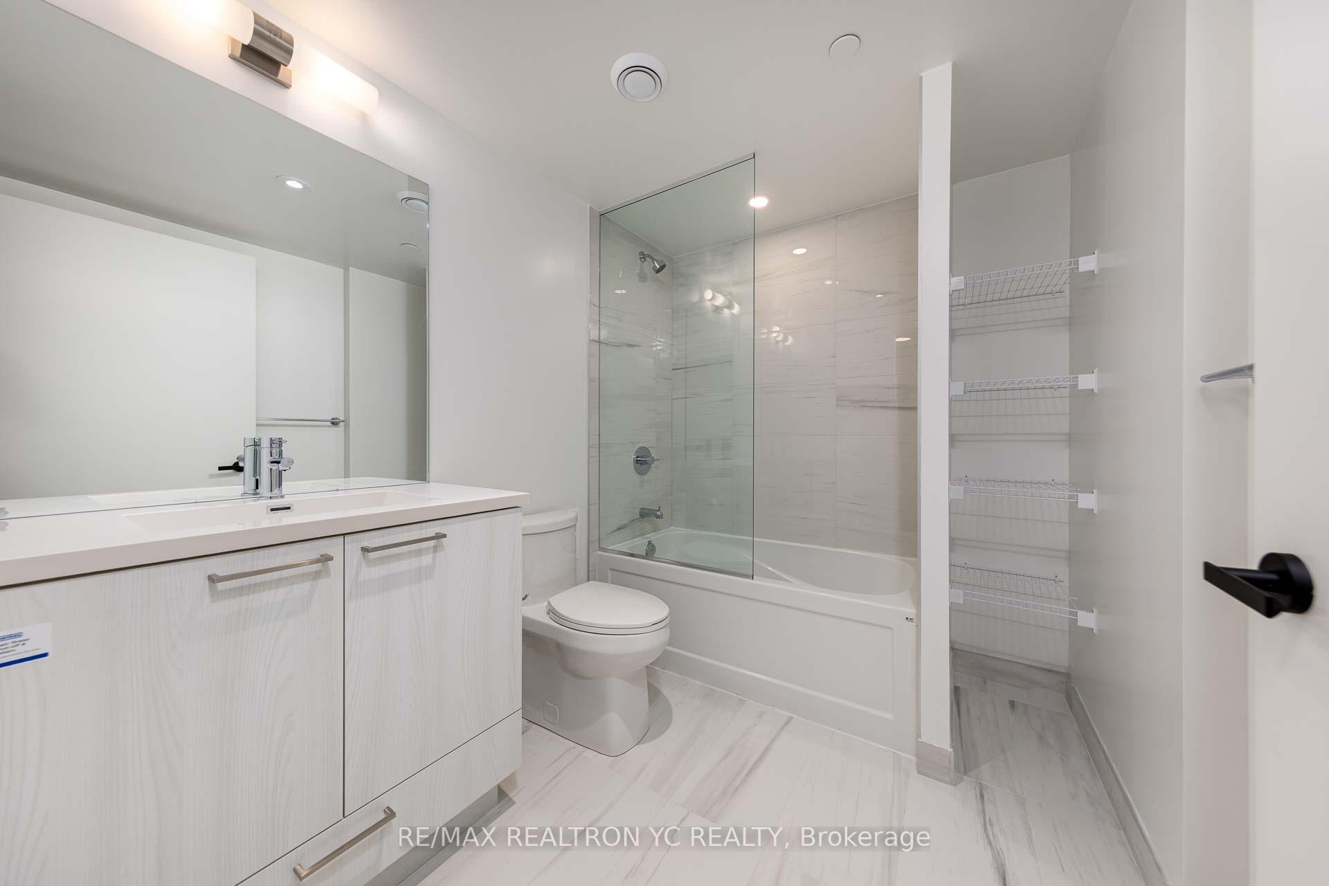 Photo 4 of Unit 3511, 195 Commerce Street, Vaughan, Vaughan Corporate Centre — HOMEH