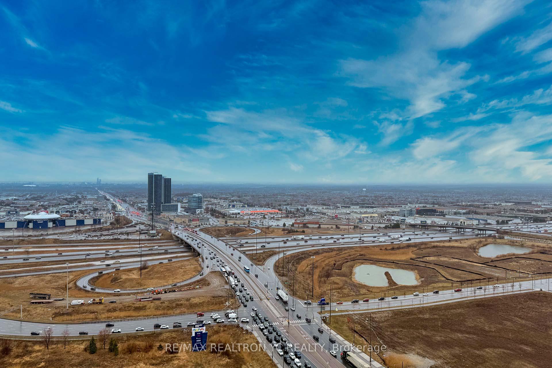 Photo 14 of Unit 3511, 195 Commerce Street, Vaughan, Vaughan Corporate Centre — HOMEH
