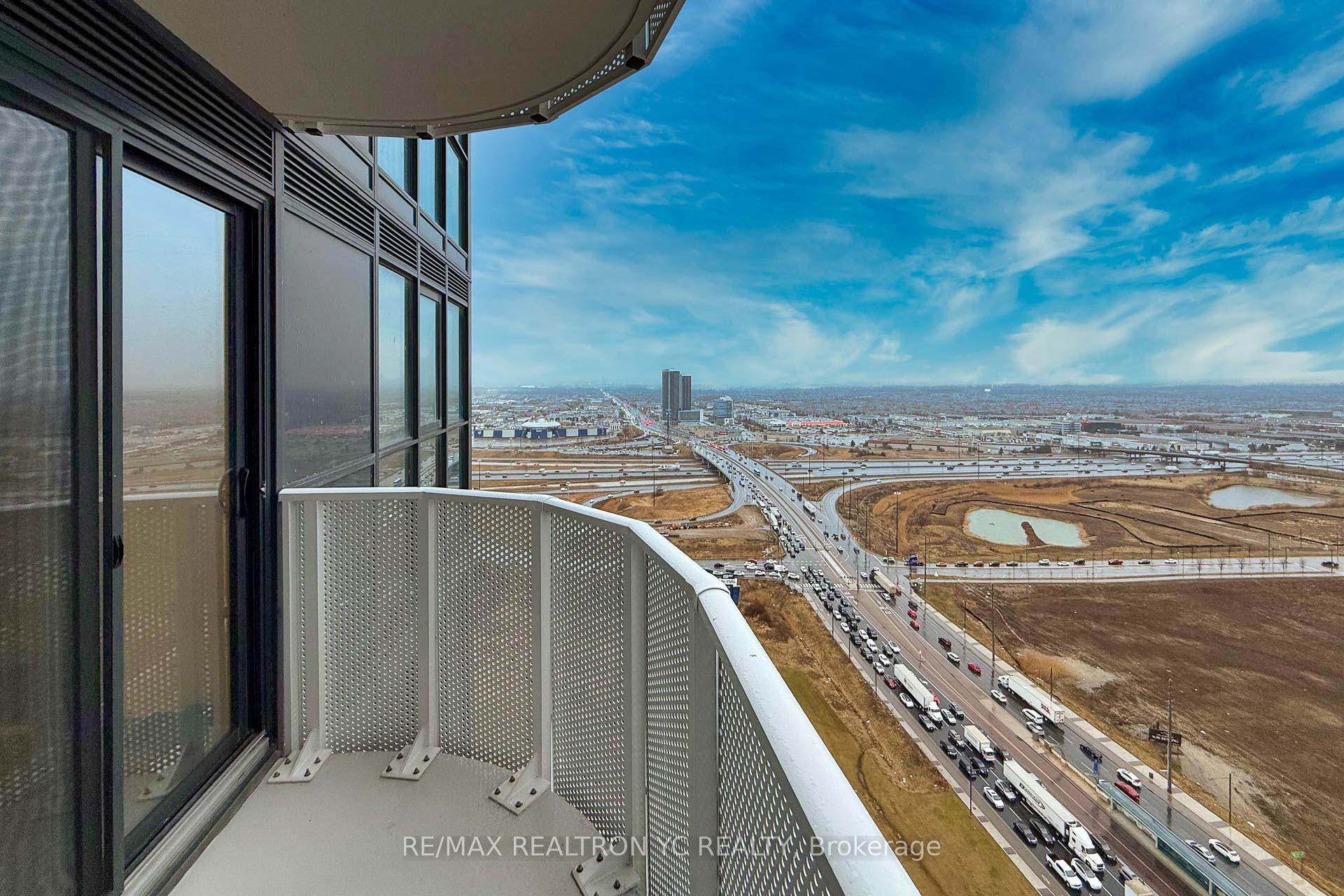 Photo 18 of Unit 3511, 195 Commerce Street, Vaughan, Vaughan Corporate Centre — HOMEH