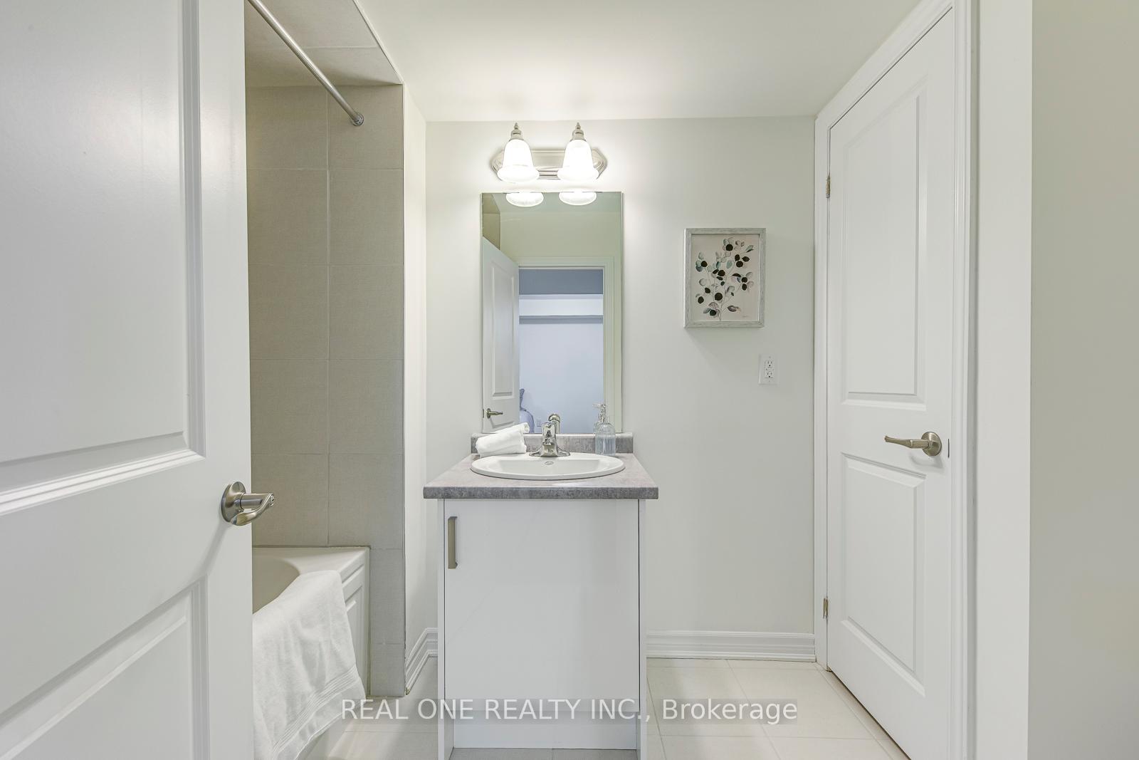 Photo 3 of Unit 56, 305 Garner Road W, Hamilton, Ancaster — HOMEH