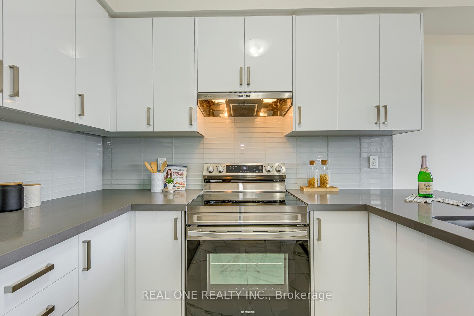 Photo 20 of Unit 56, 305 Garner Road W, Hamilton, Ancaster — HOMEH