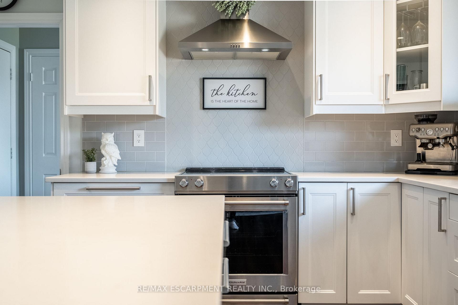 Photo 10 of 1911 Concession 4 W, Hamilton, Rural Flamborough — HOMEH