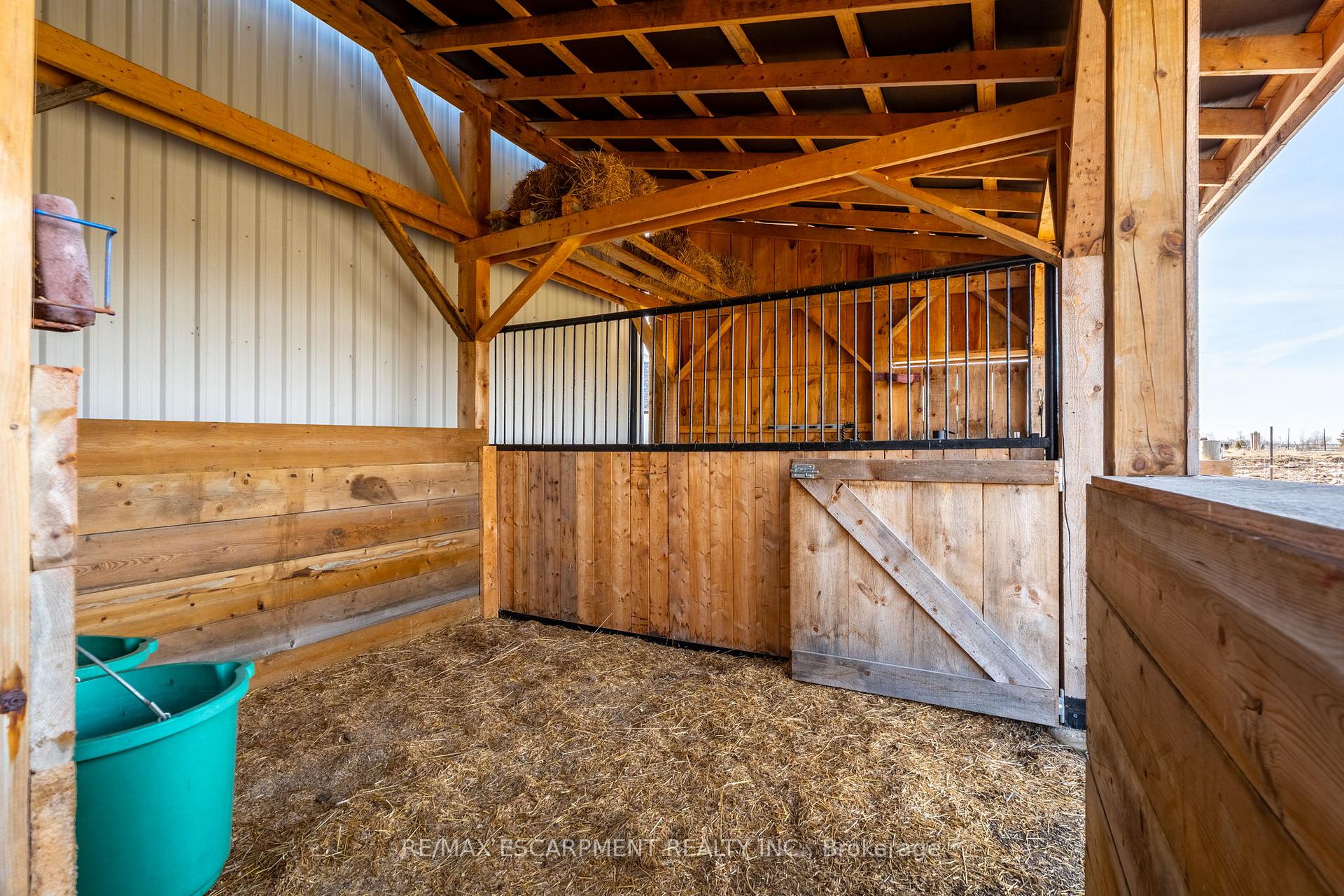 Photo 35 of 1911 Concession 4 W, Hamilton, Rural Flamborough — HOMEH
