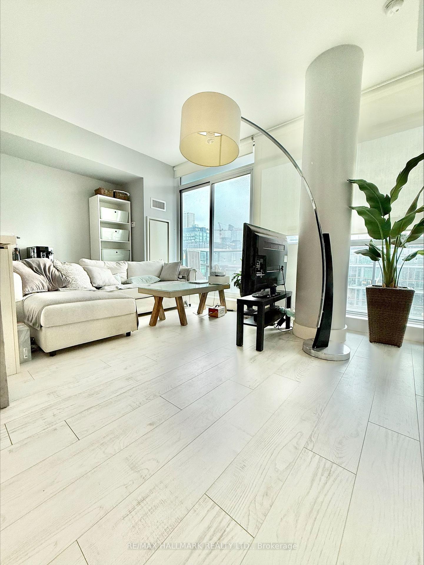 Photo 19 of Unit 1508, 39 Sherbourne Street E, Toronto, Moss Park — HOMEH