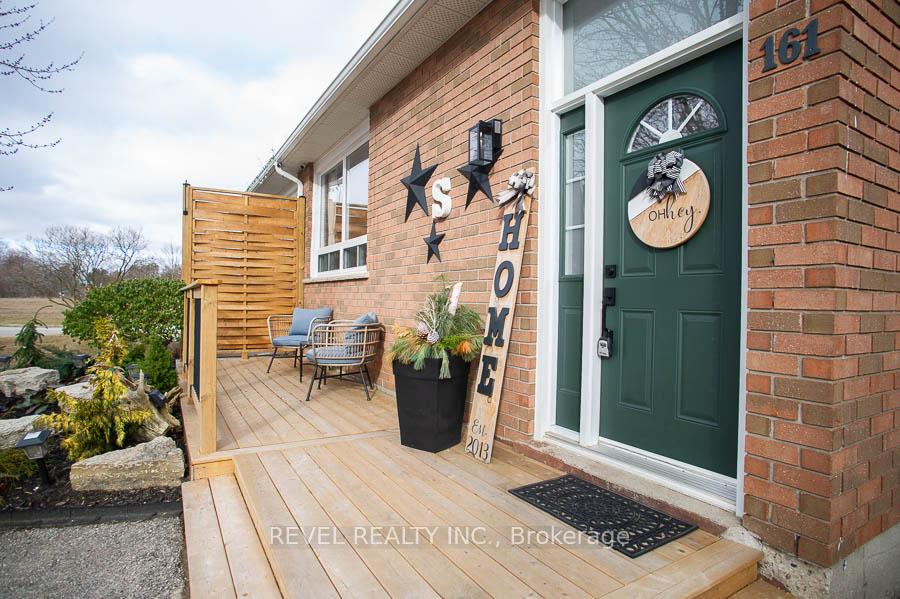 Photo 3 of 161 Aspen Street, Brant, Paris — HOMEH