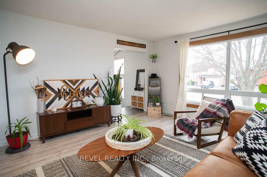 Photo 4 of 161 Aspen Street, Brant, Paris — HOMEH