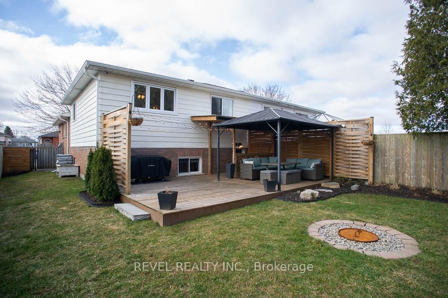 Photo 24 of 161 Aspen Street, Brant, Paris — HOMEH