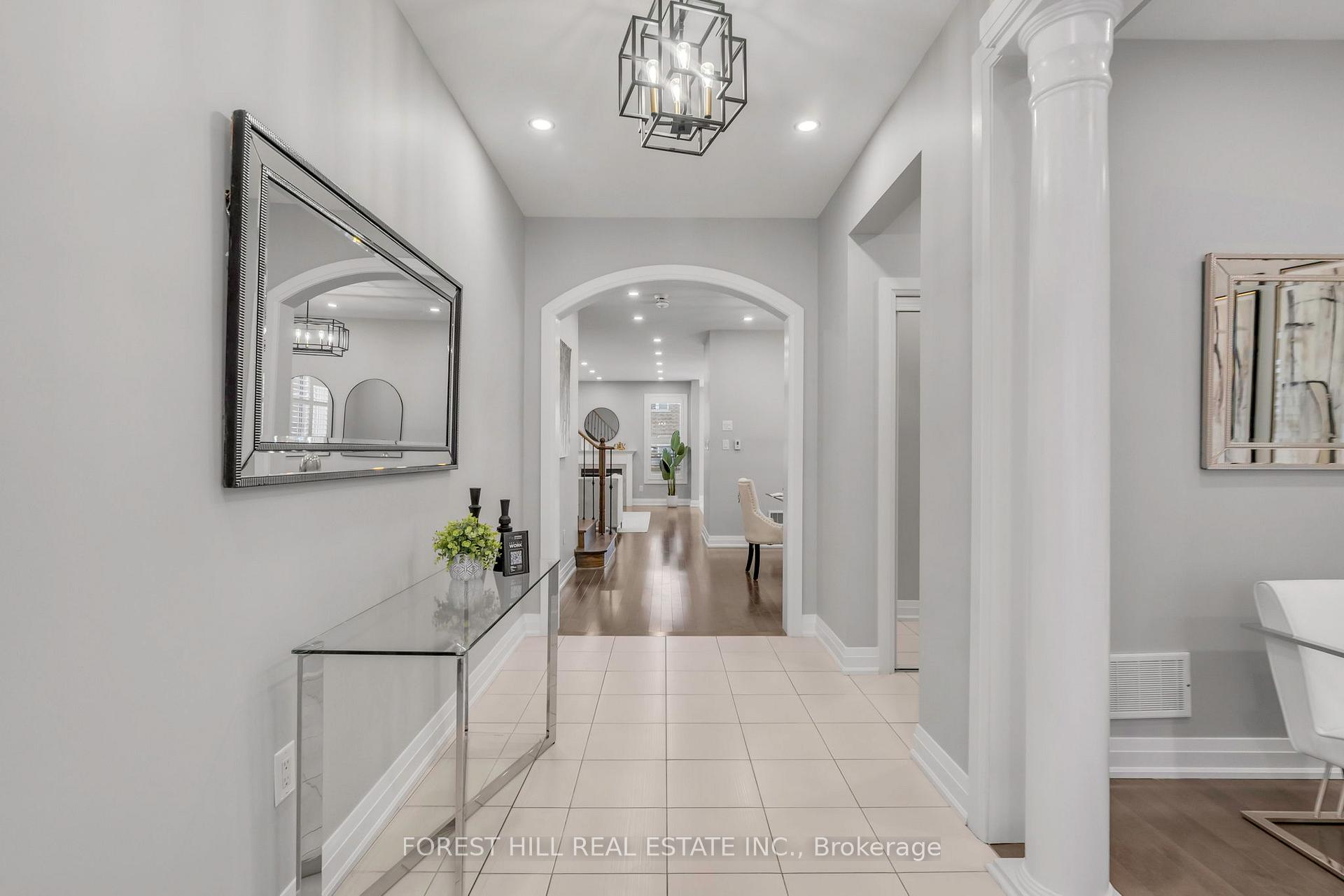 Photo 10 of 19 Waterwide Crescent, Brampton, Credit Valley — HOMEH