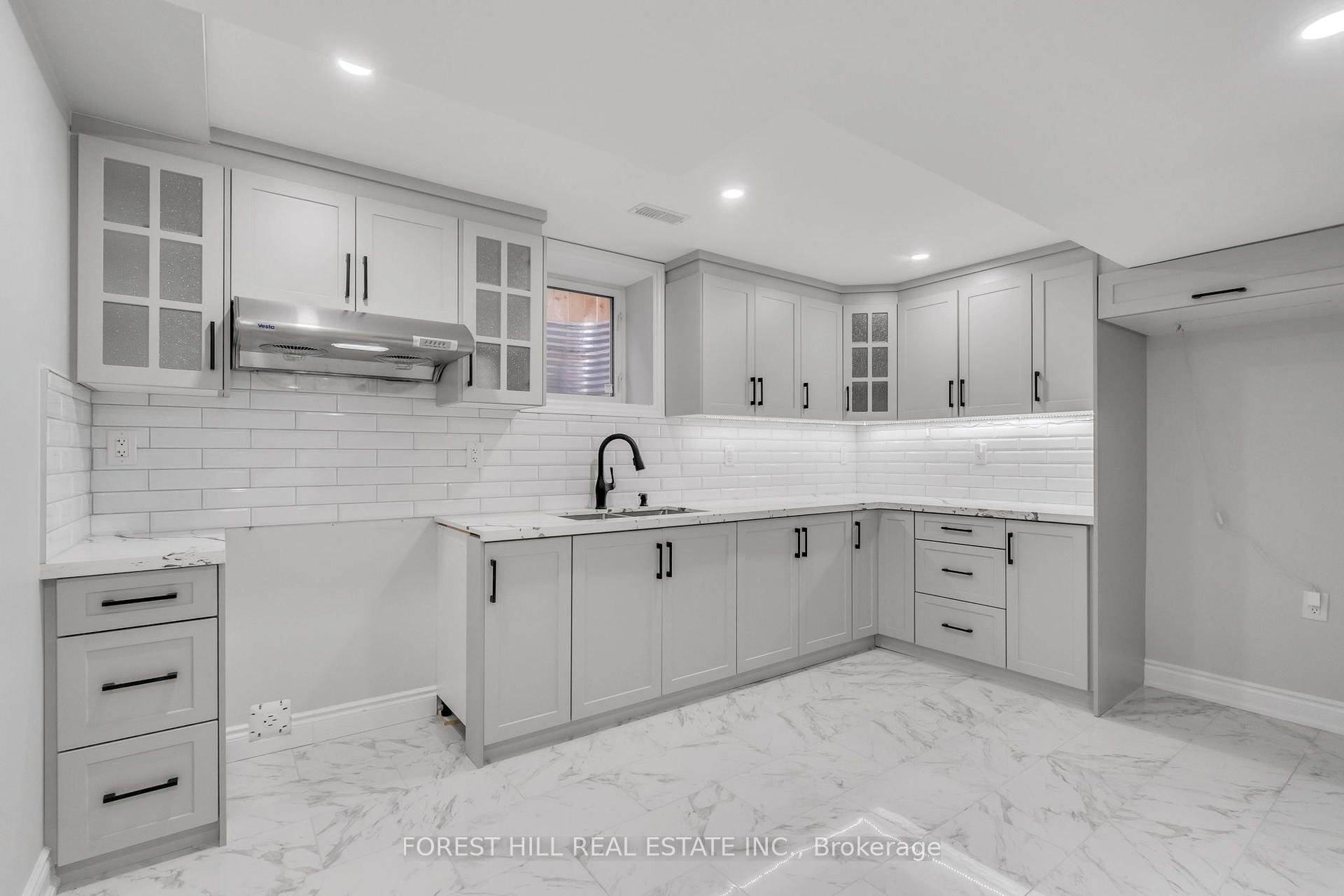 Photo 16 of 19 Waterwide Crescent, Brampton, Credit Valley — HOMEH