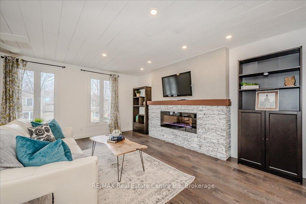 Photo 18 of 189 Silver Aspen Crescent, Kitchener — HOMEH