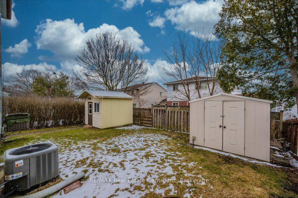 Photo 17 of 189 Silver Aspen Crescent, Kitchener — HOMEH