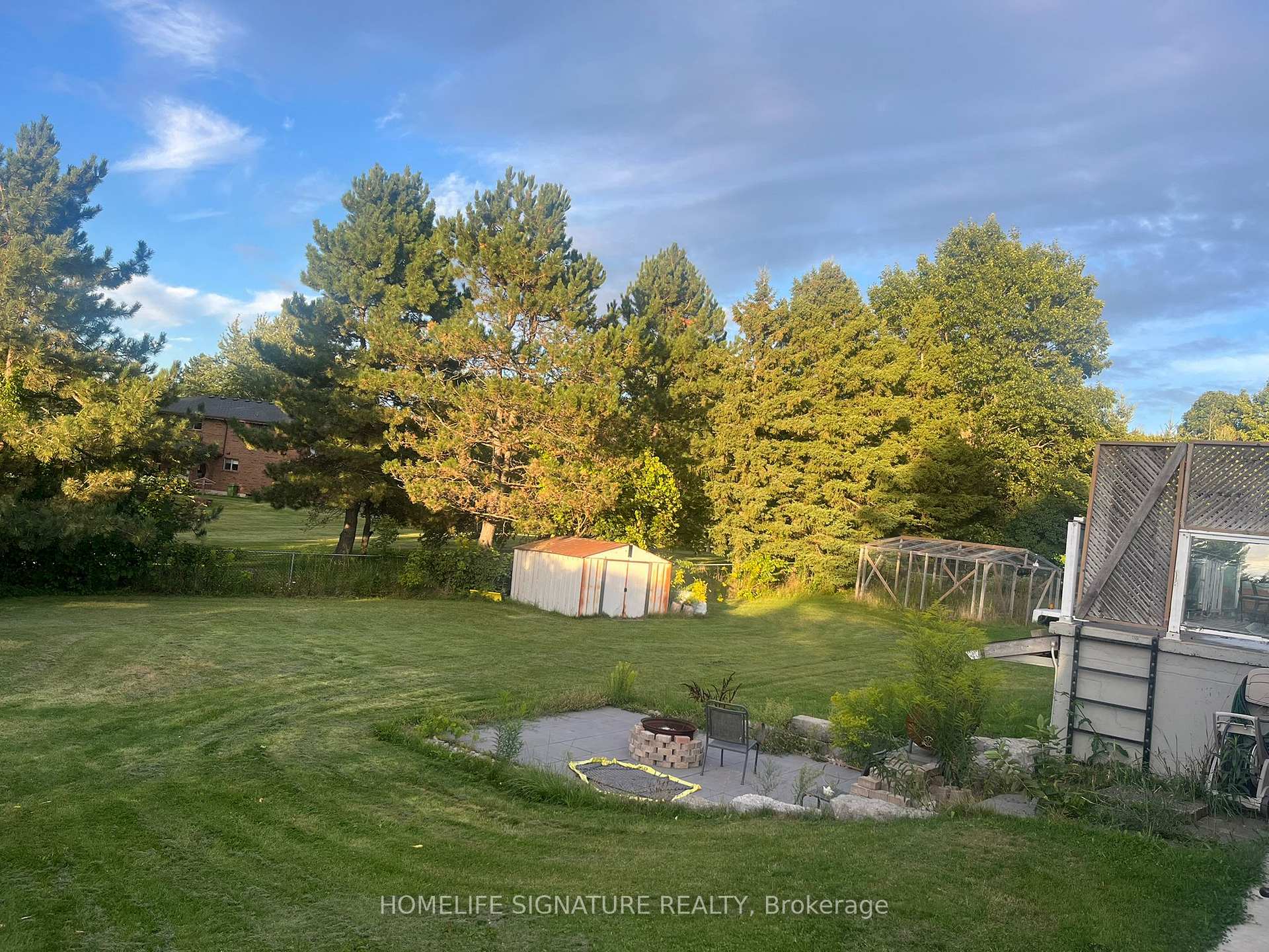 Photo 2 of 19531 Airport Road, Caledon, Mono Mills — HOMEH