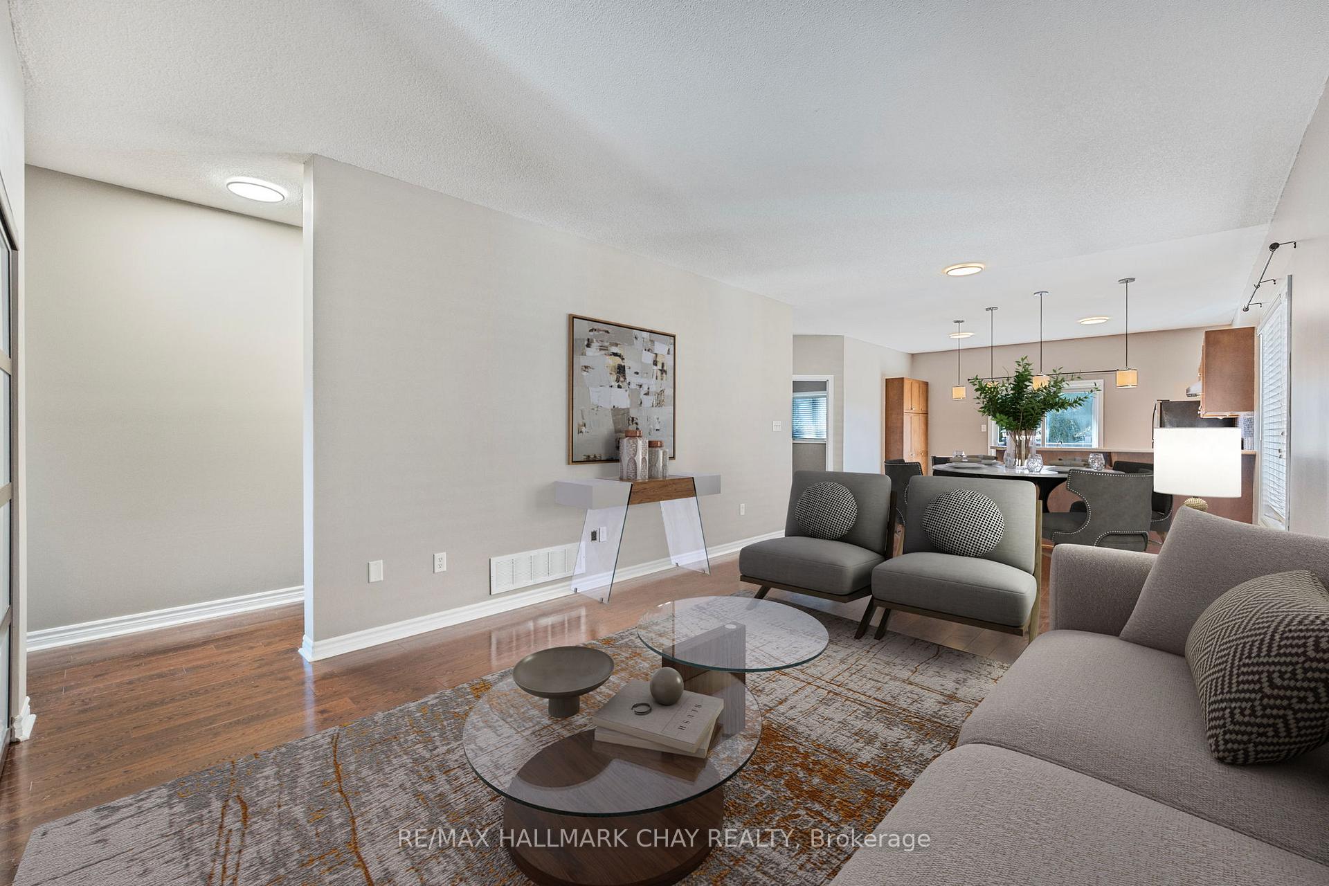 Photo 24 of 10 Tascona Court, Barrie, Little Lake — HOMEH