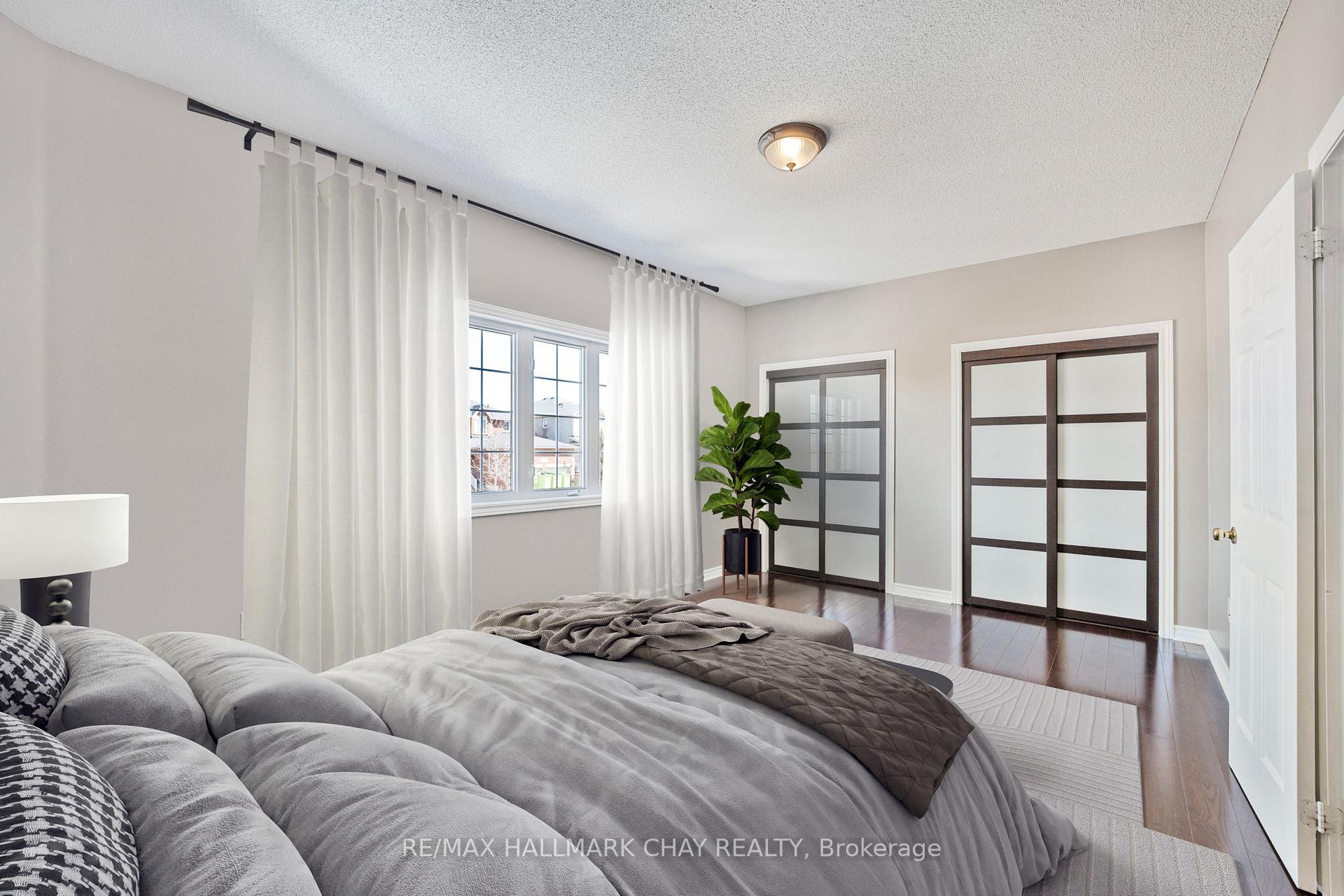 Photo 16 of 10 Tascona Court, Barrie, Little Lake — HOMEH