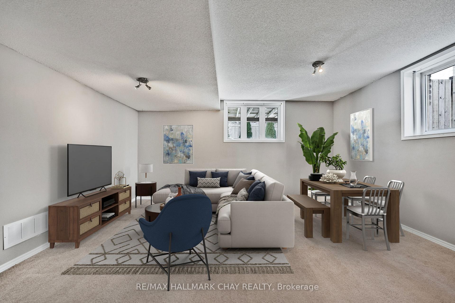 Photo 13 of 10 Tascona Court, Barrie, Little Lake — HOMEH