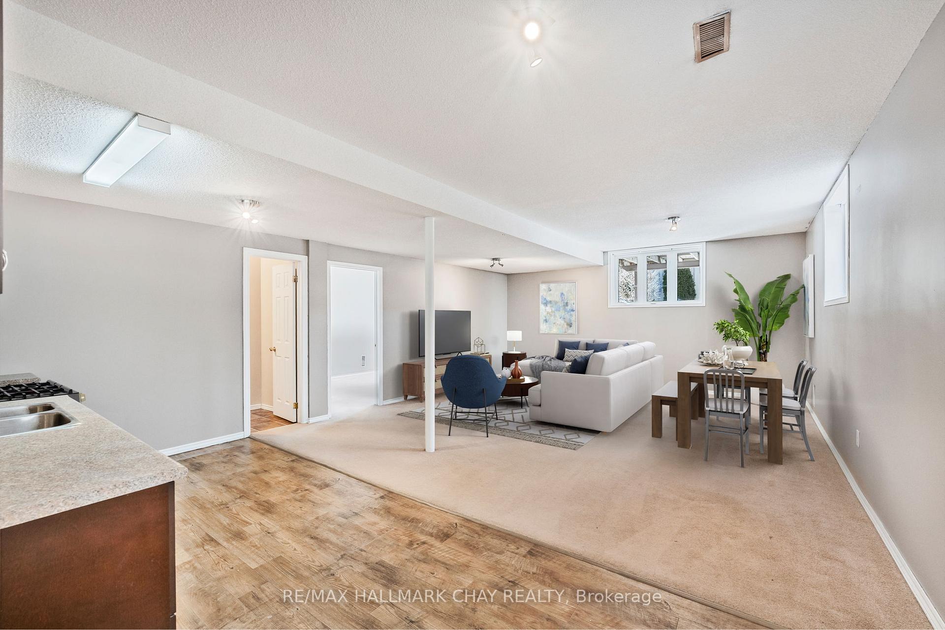 Photo 27 of 10 Tascona Court, Barrie, Little Lake — HOMEH