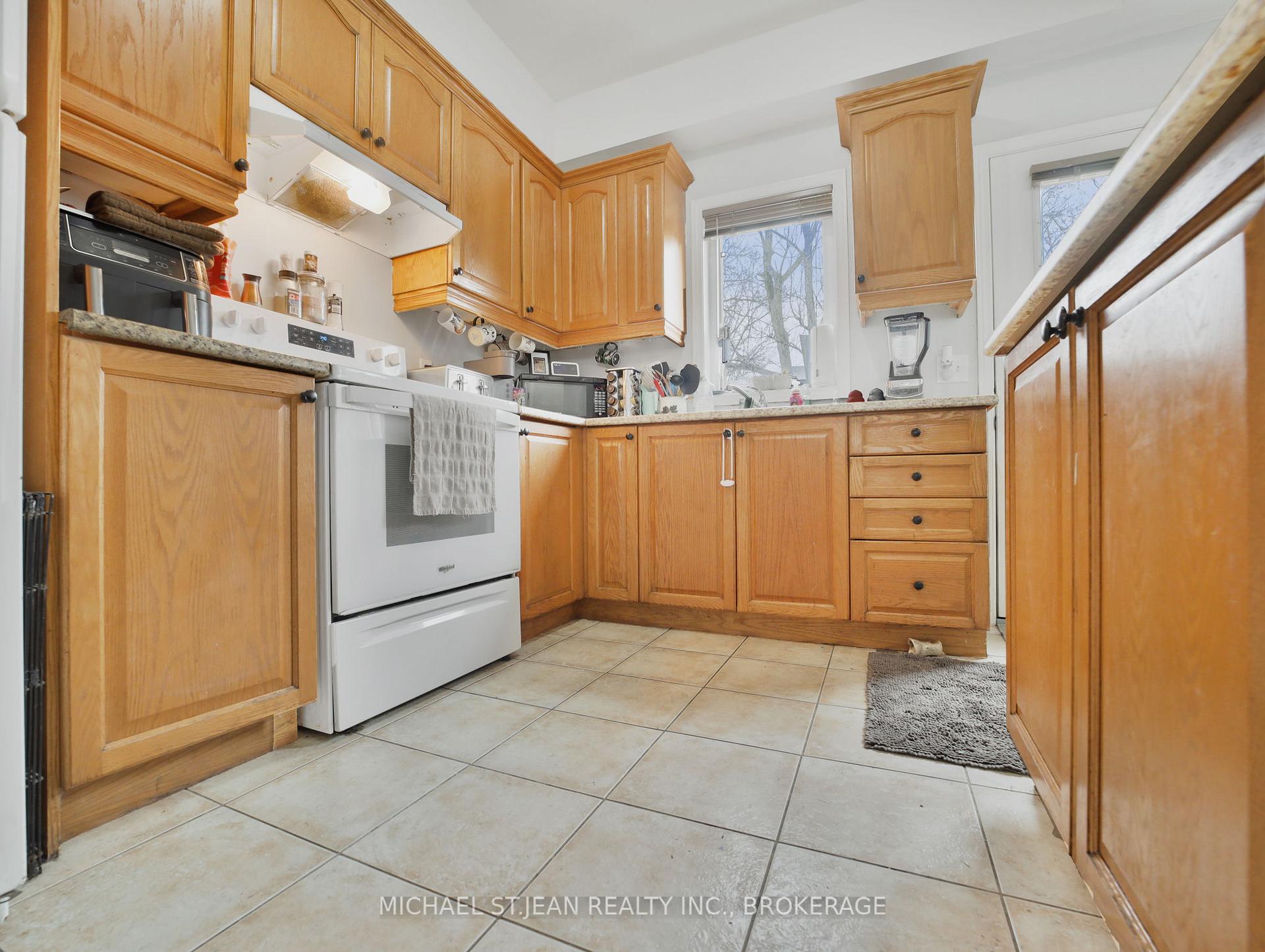 Photo 18 of 2 Comet Avenue, Hamilton, Hamilton Beach — HOMEH