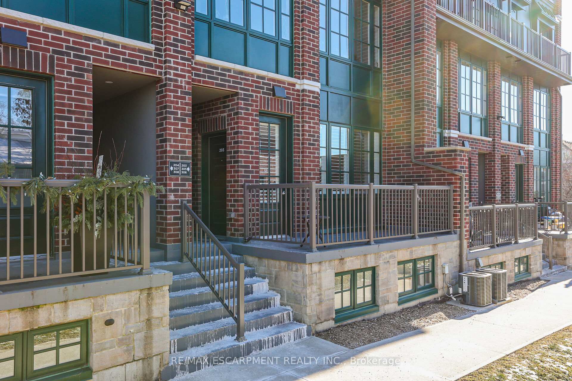 Photo 3 of Unit 203, 12 Blanshard Street, Hamilton, Kirkendall — HOMEH