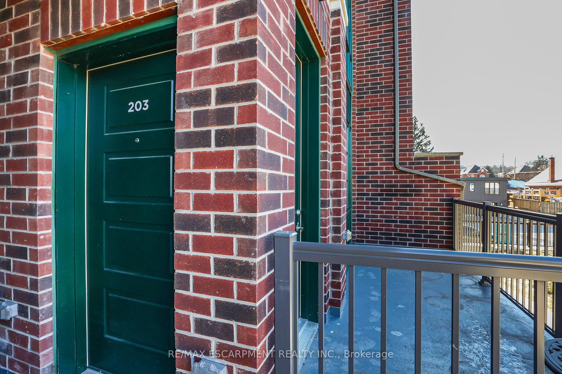 Photo 7 of Unit 203, 12 Blanshard Street, Hamilton, Kirkendall — HOMEH