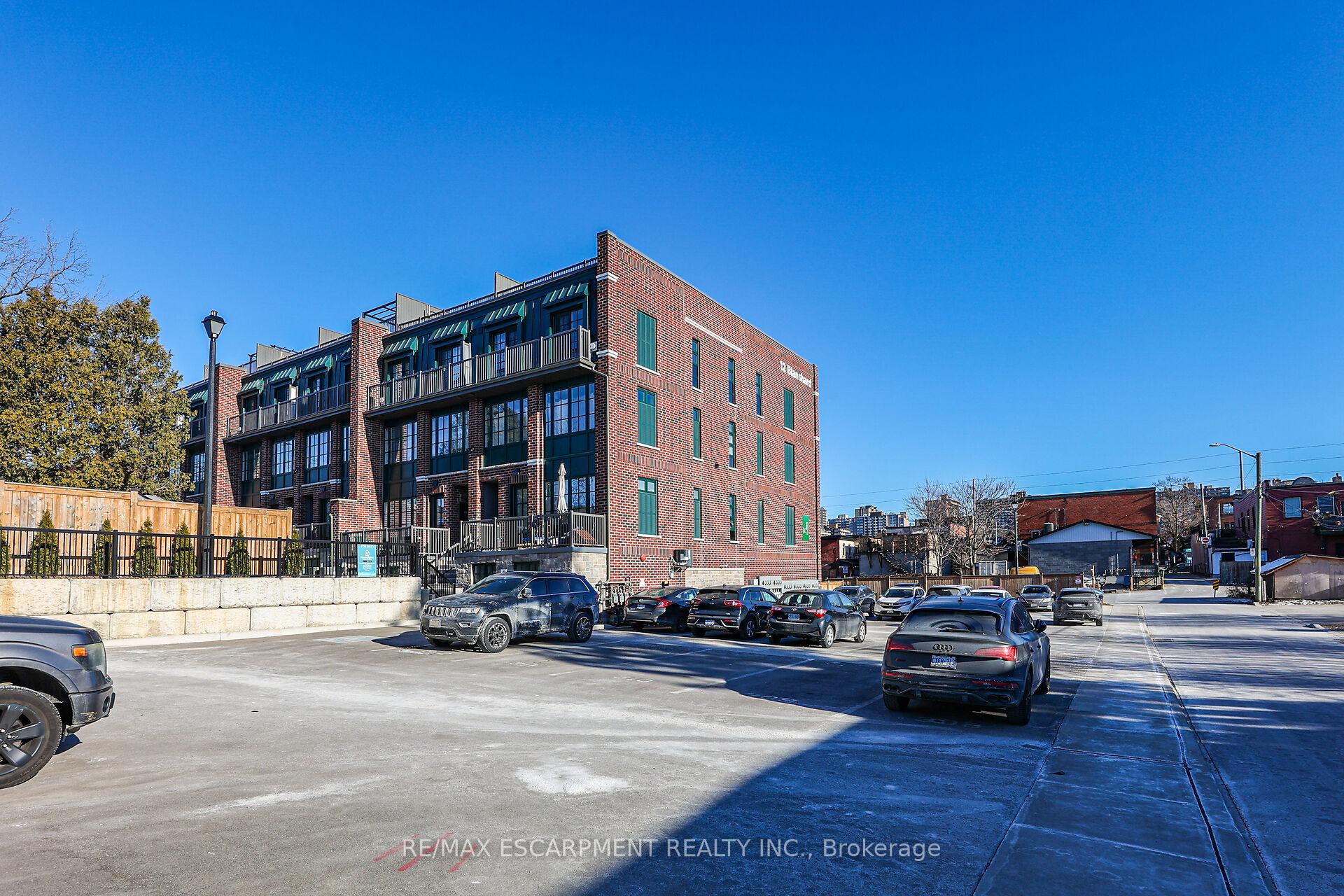 Photo 10 of Unit 203, 12 Blanshard Street, Hamilton, Kirkendall — HOMEH