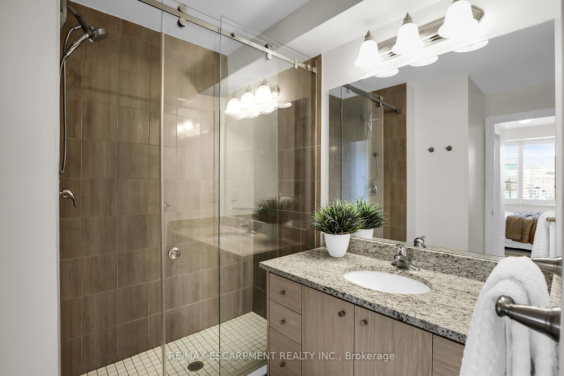 Photo 33 of Unit 203, 12 Blanshard Street, Hamilton, Kirkendall — HOMEH