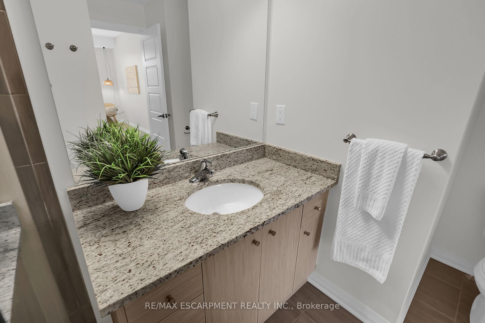 Photo 34 of Unit 203, 12 Blanshard Street, Hamilton, Kirkendall — HOMEH