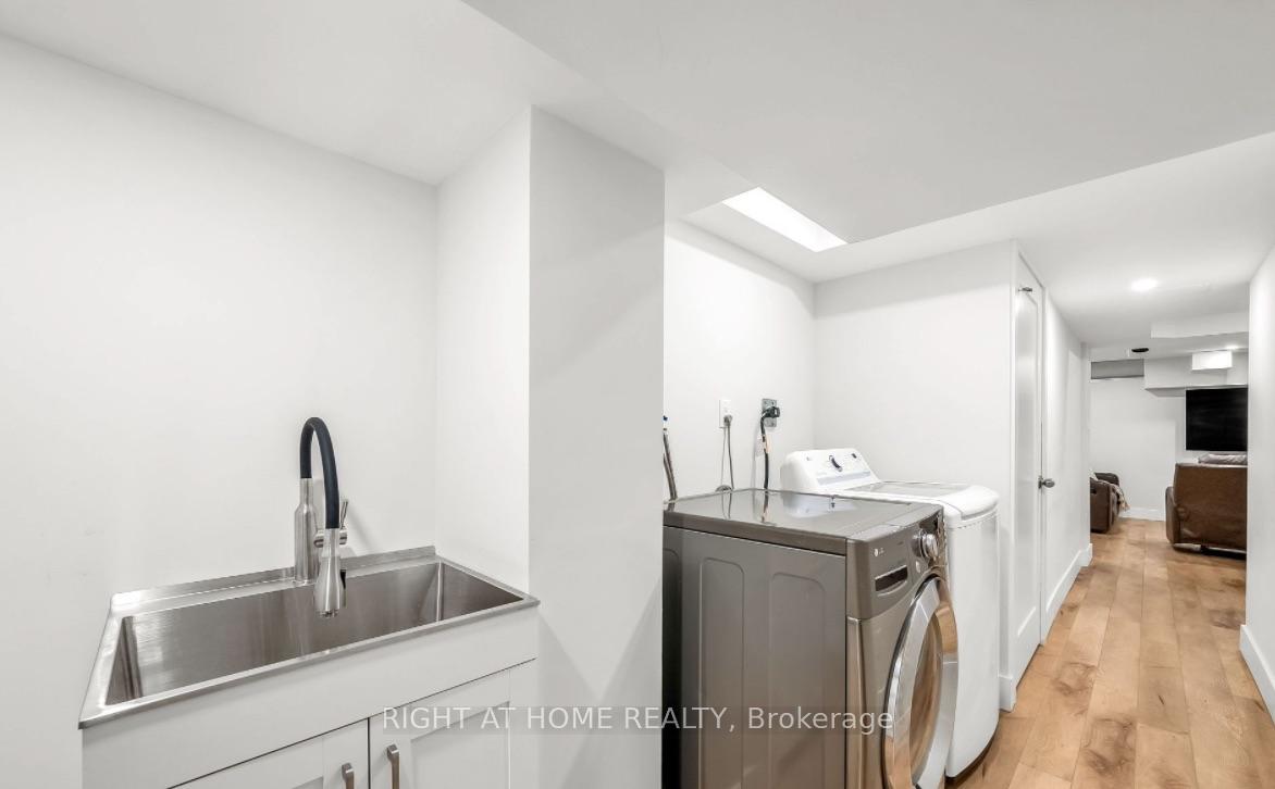 Photo 22 of 43 Caspian Square, Clarington, Bowmanville — HOMEH