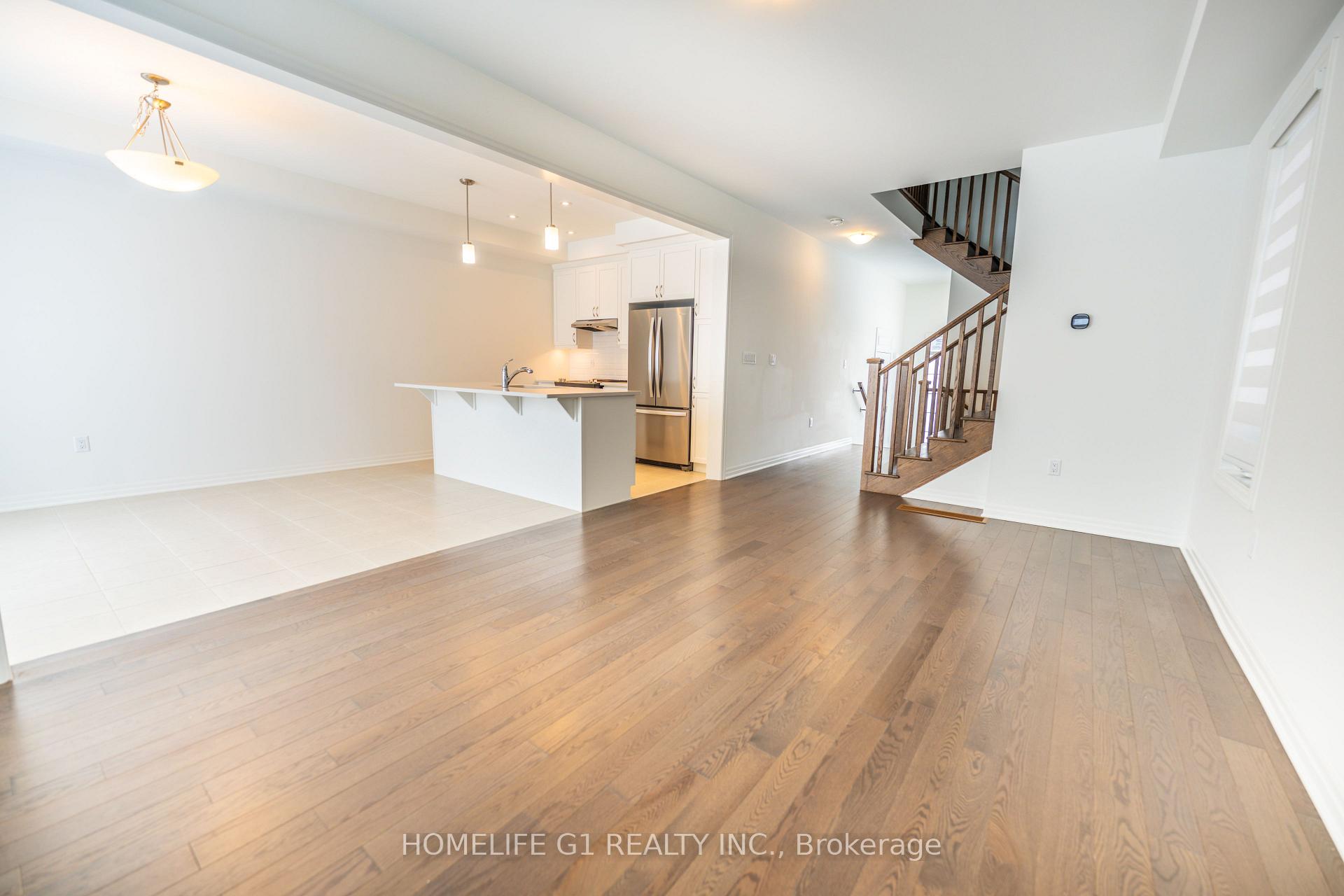 Photo 12 of 43 Ennerdale Street, Barrie, Rural Barrie Southwest — HOMEH
