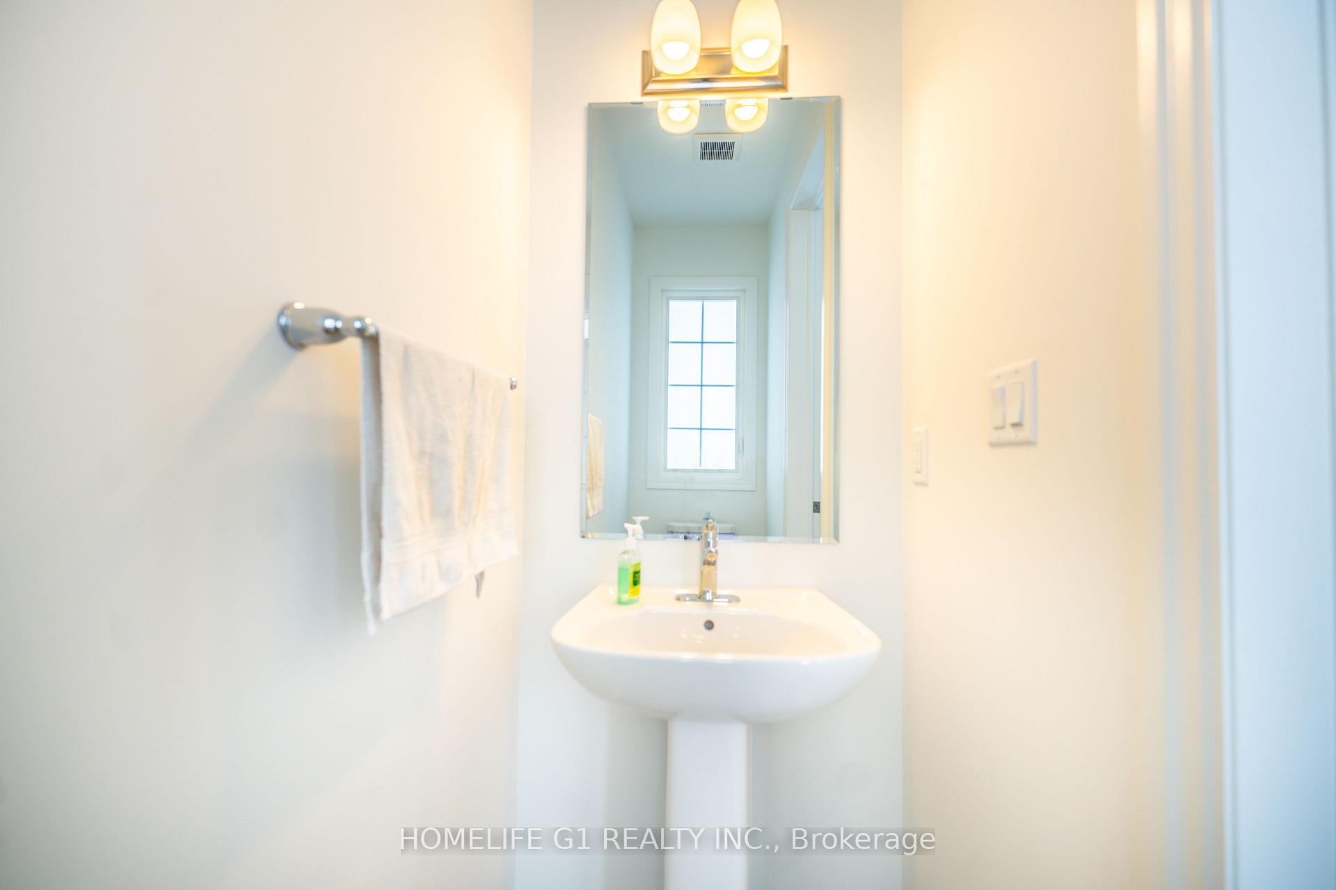 Photo 20 of 43 Ennerdale Street, Barrie, Rural Barrie Southwest — HOMEH