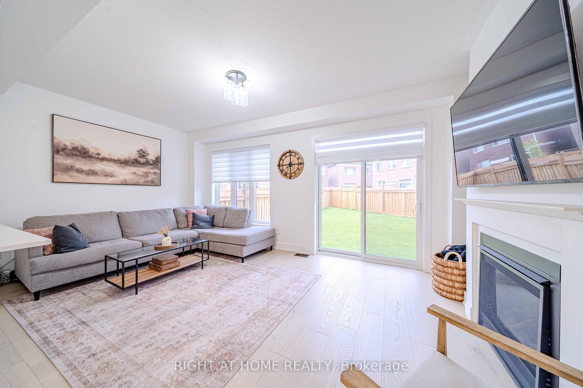 Photo 18 of 51 Dorian Drive, Whitby, Rural Whitby — HOMEH