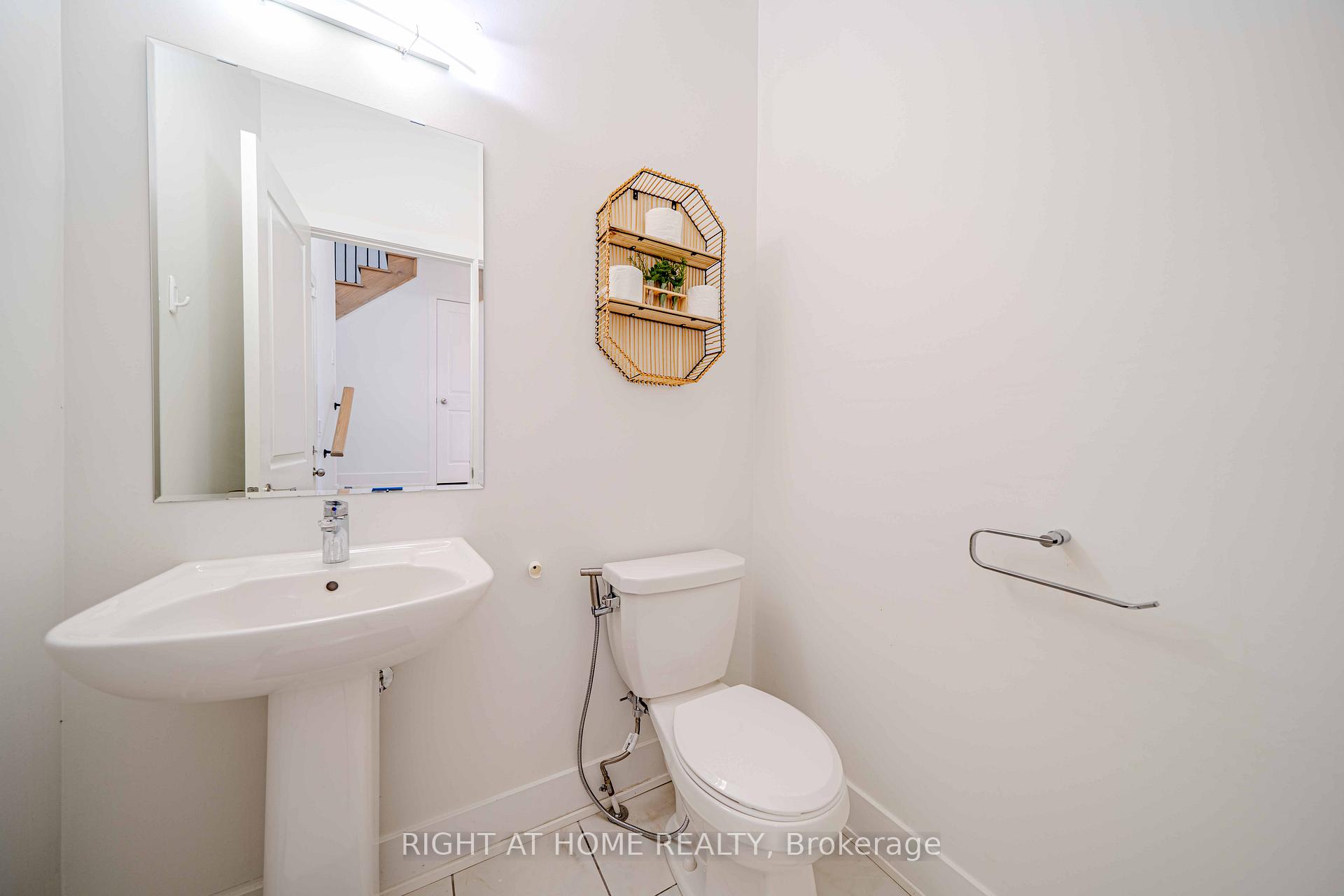 Photo 21 of 51 Dorian Drive, Whitby, Rural Whitby — HOMEH