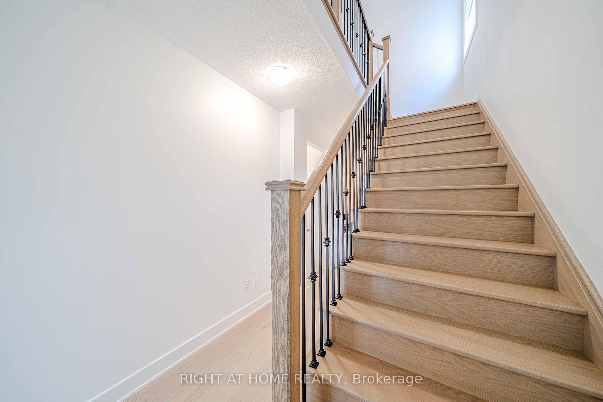 Photo 20 of 51 Dorian Drive, Whitby, Rural Whitby — HOMEH