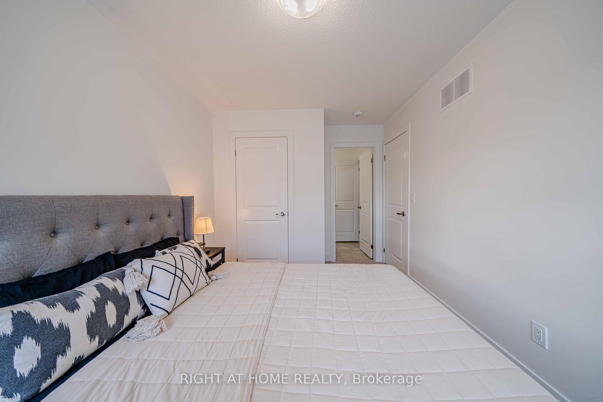 Photo 29 of 51 Dorian Drive, Whitby, Rural Whitby — HOMEH